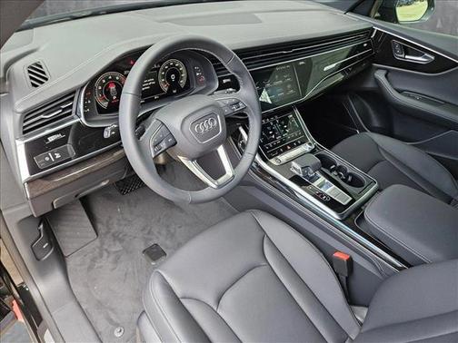 2025 Audi Q8 55 Premium Plus