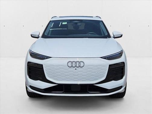 2025 Audi Q6 e-tron Premium Plus quattro