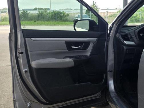 Lunar Silver Metallic 2019 Honda CR-V LX
