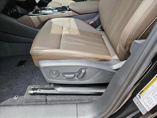 2025 Audi Q6 e-tron Premium Plus quattro