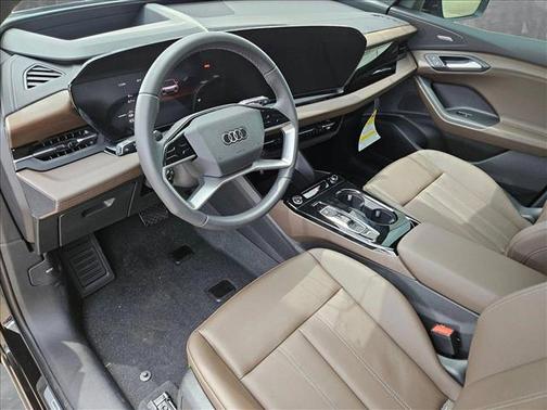 2025 Audi Q6 e-tron Premium Plus quattro