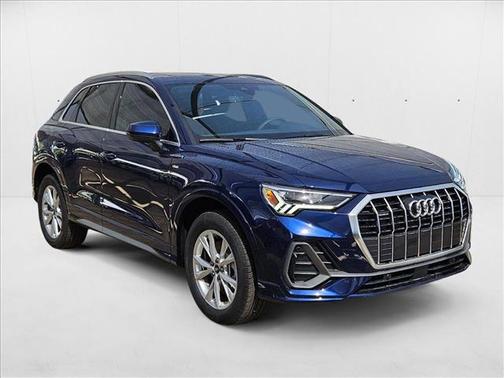 2025 Audi Q3 Premium 45 TFSI S line quattro Tiptronic