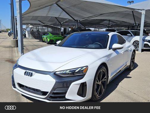 Ibis White 2023 Audi e-tron GT Prestige quattro