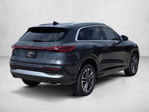 2025 Audi Q5 Premium