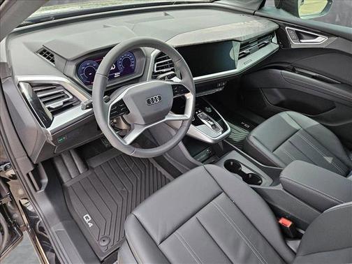 2025 Audi Q4 e-tron Premium Plus 55 quattro
