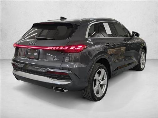 2025 Audi Q5 Premium Plus TFSI quattro S tronic