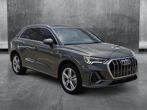 2024 Audi Q3 45 S line Premium Plus