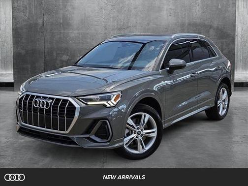 2024 Audi Q3 45 S line Premium Plus