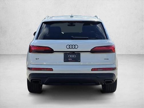 2026 Audi Q7 45 Premium Plus