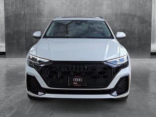 2025 Audi Q8 55 Premium Plus