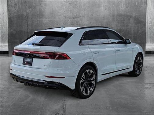 2025 Audi Q8 55 Premium Plus