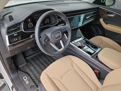 2025 Audi Q8 55 Premium Plus