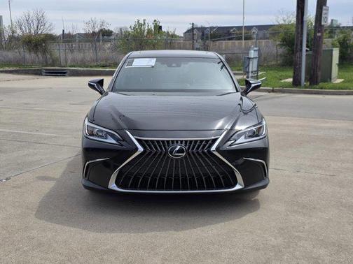 2022 Lexus ES 350 Base