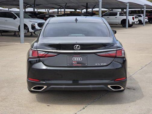 2022 Lexus ES 350 Base