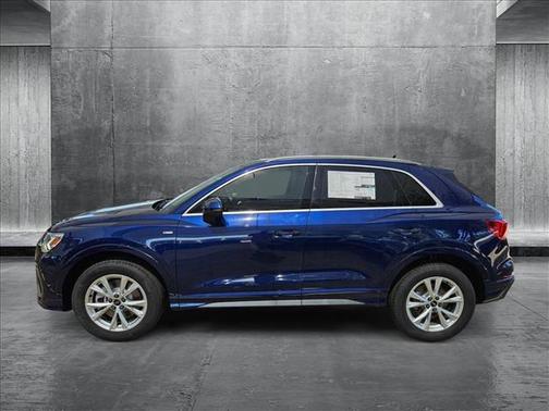 2025 Audi Q3 Premium 45 TFSI S line quattro Tiptronic