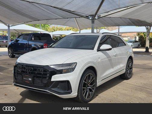 2023 Audi Q8 55 Premium Plus