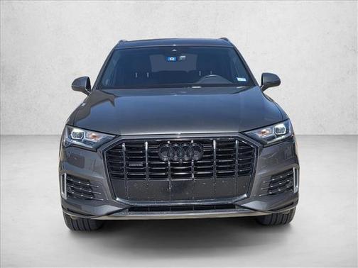 2021 Audi Q7 45 Premium Plus