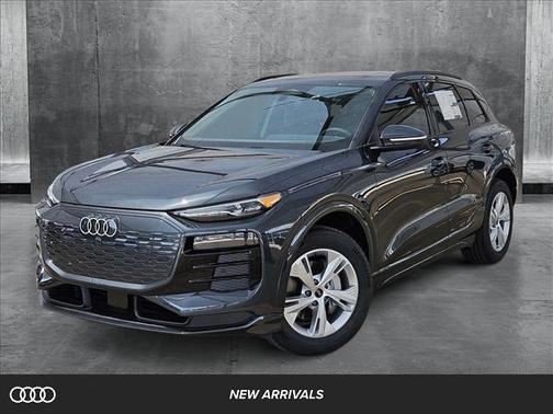 2025 Audi Q6 e-tron Premium