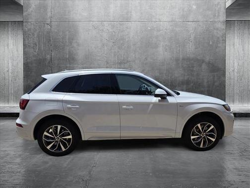2025 Audi Q5 45 S line Premium Plus