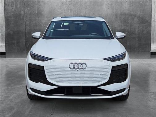2025 Audi Q6 e-tron Premium Plus quattro
