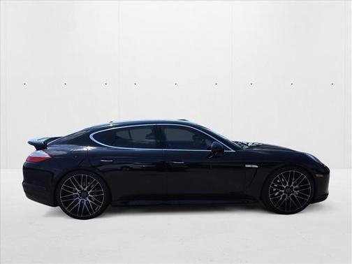 2011 Porsche Panamera 4