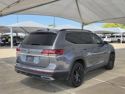 2022 Volkswagen Atlas 3.6L SE w/Technology