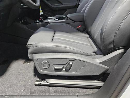 2025 Audi Q6 e-tron Premium Plus quattro