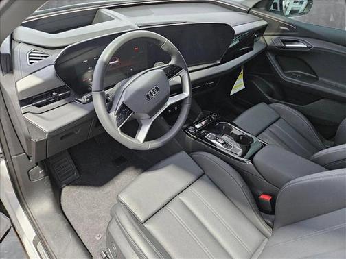 2025 Audi Q6 e-tron Premium Plus quattro