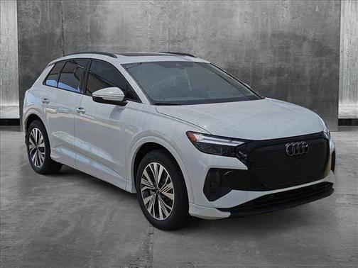 2025 Audi Q4 e-tron Premium 45 RWD