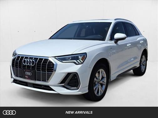 2025 Audi Q3 Premium 45 TFSI S line quattro Tiptronic
