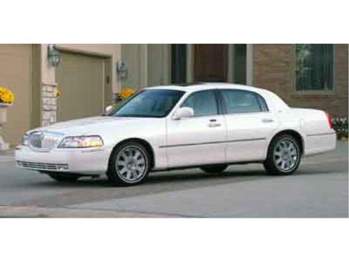 2004 Lincoln Town Car Ultimate