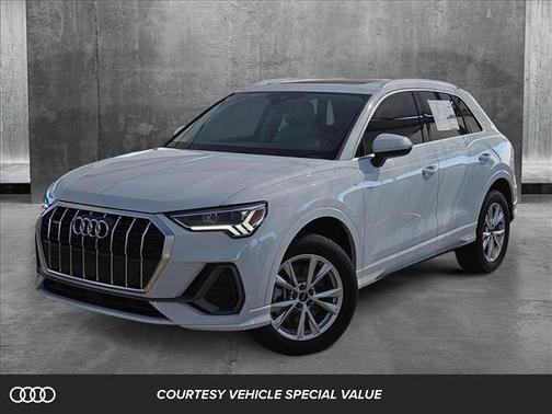 2025 Audi Q3 Premium 45 TFSI S line quattro Tiptronic