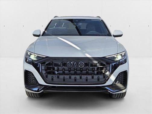 2025 Audi Q8 55 Premium
