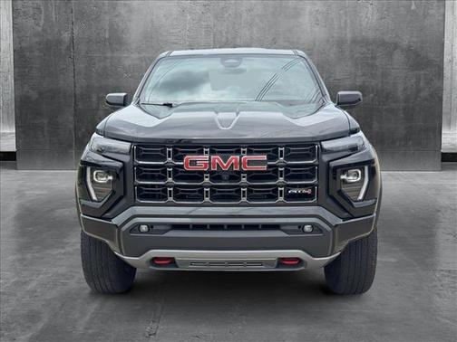 2023 GMC Canyon Base