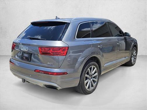 Graphite Gray Metallic 2018 Audi Q7 3.0T Prestige