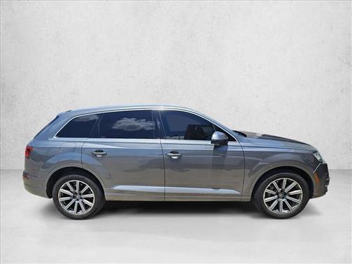 Graphite Gray Metallic 2018 Audi Q7 3.0T Prestige