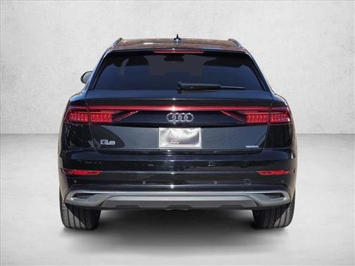 2022 Audi Q8 55 Premium