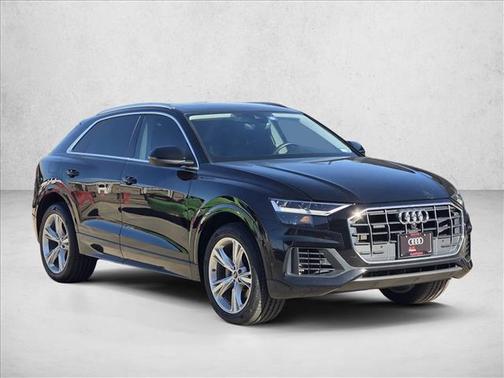 2022 Audi Q8 55 Premium