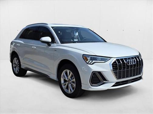 2025 Audi Q3 Premium 45 TFSI S line quattro Tiptronic