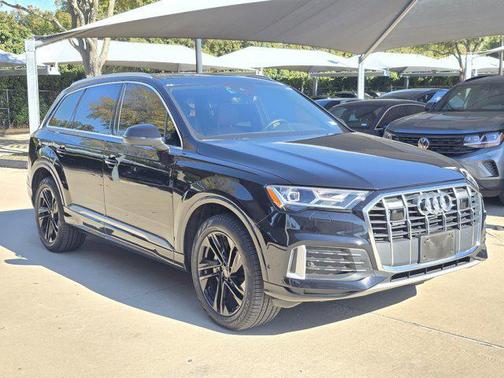 2021 Audi Q7 45 Premium Plus