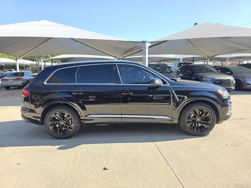 2021 Audi Q7 45 Premium Plus