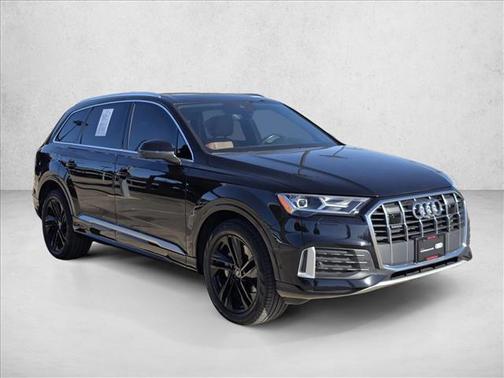 2021 Audi Q7 45 Premium Plus