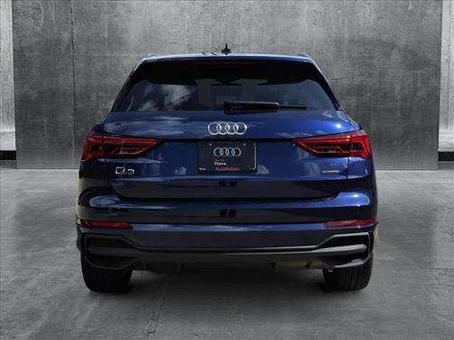 2025 Audi Q3 Premium 45 TFSI S line quattro Tiptronic