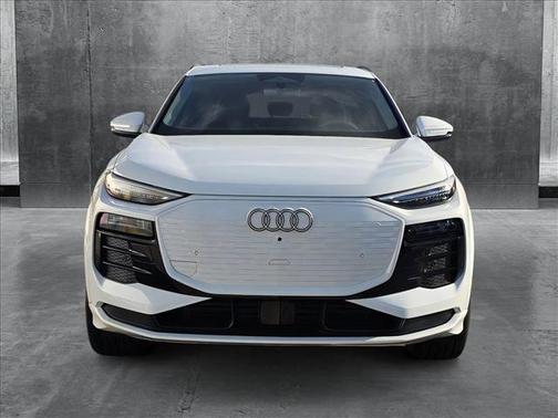 2025 Audi Q6 e-tron Premium Plus quattro