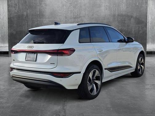 2025 Audi Q6 e-tron Premium Plus quattro