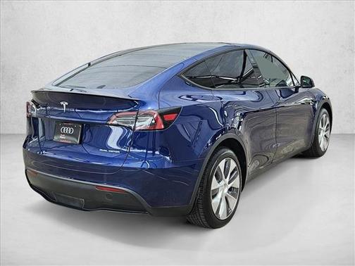 Deep Blue Metallic 2023 Tesla Model Y Long Range Dual Motor All-Wheel Drive