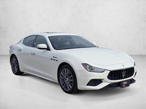 2022 Maserati Ghibli Modena