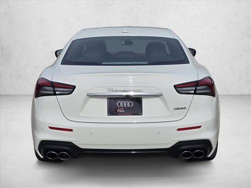 2022 Maserati Ghibli Modena