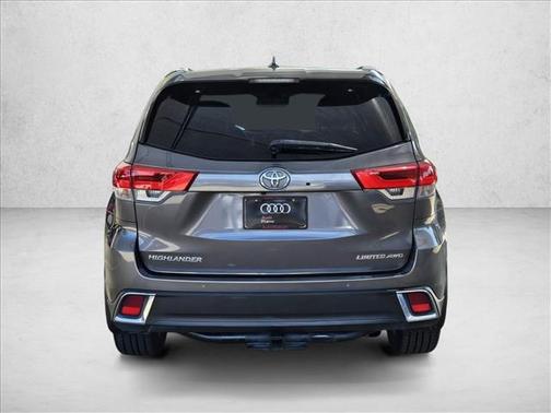 Predawn Gray Mica 2018 Toyota Highlander Limited