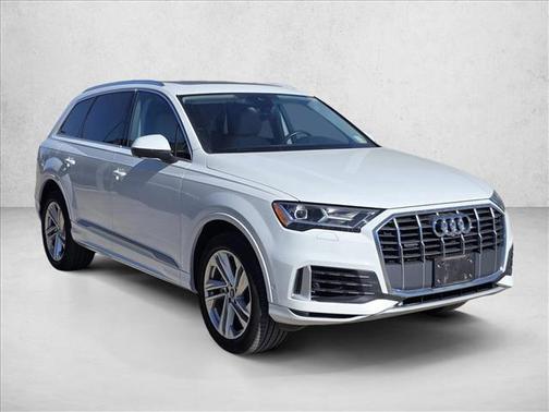 2022 Audi Q7 55 Premium
